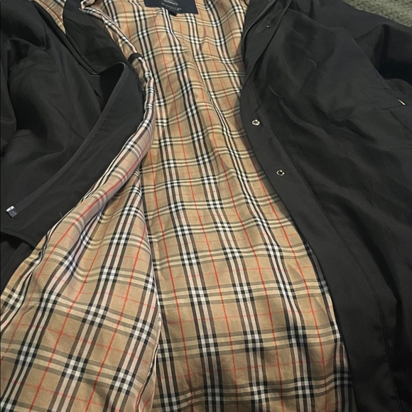 Burberry Tan Plaid Fabric with Black Label - Picture 4 of 5